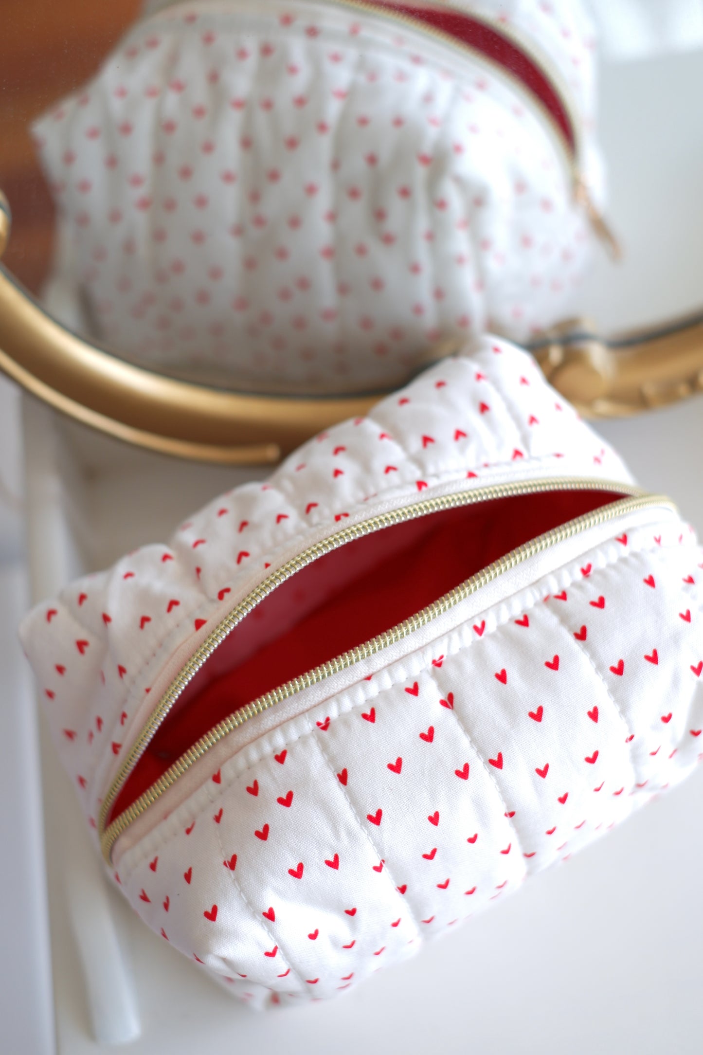 Mum Red Hearts Carry All Pouch Classic Size