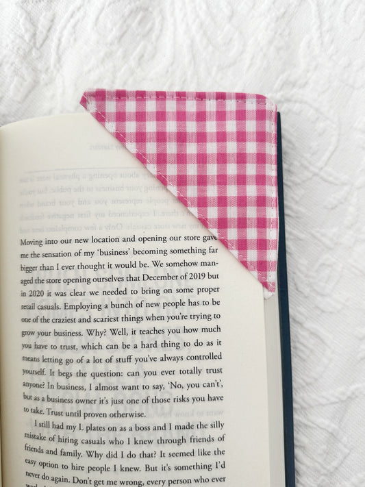 Pink Hearts Corner Bookmark