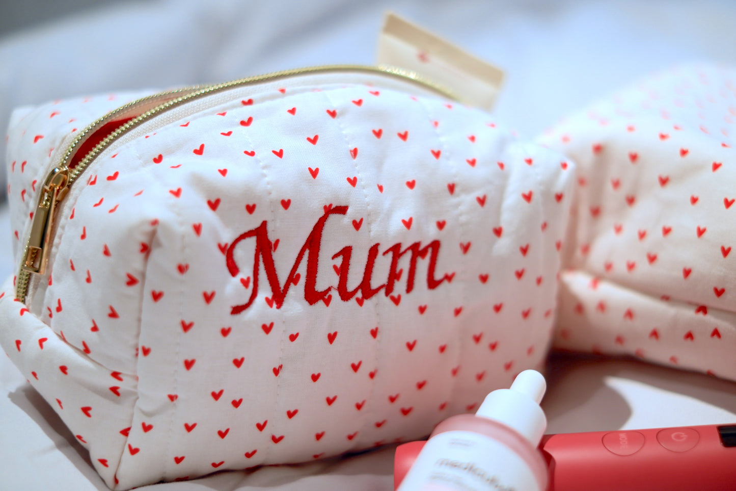 Mum Red Hearts Carry All Pouch Classic Size