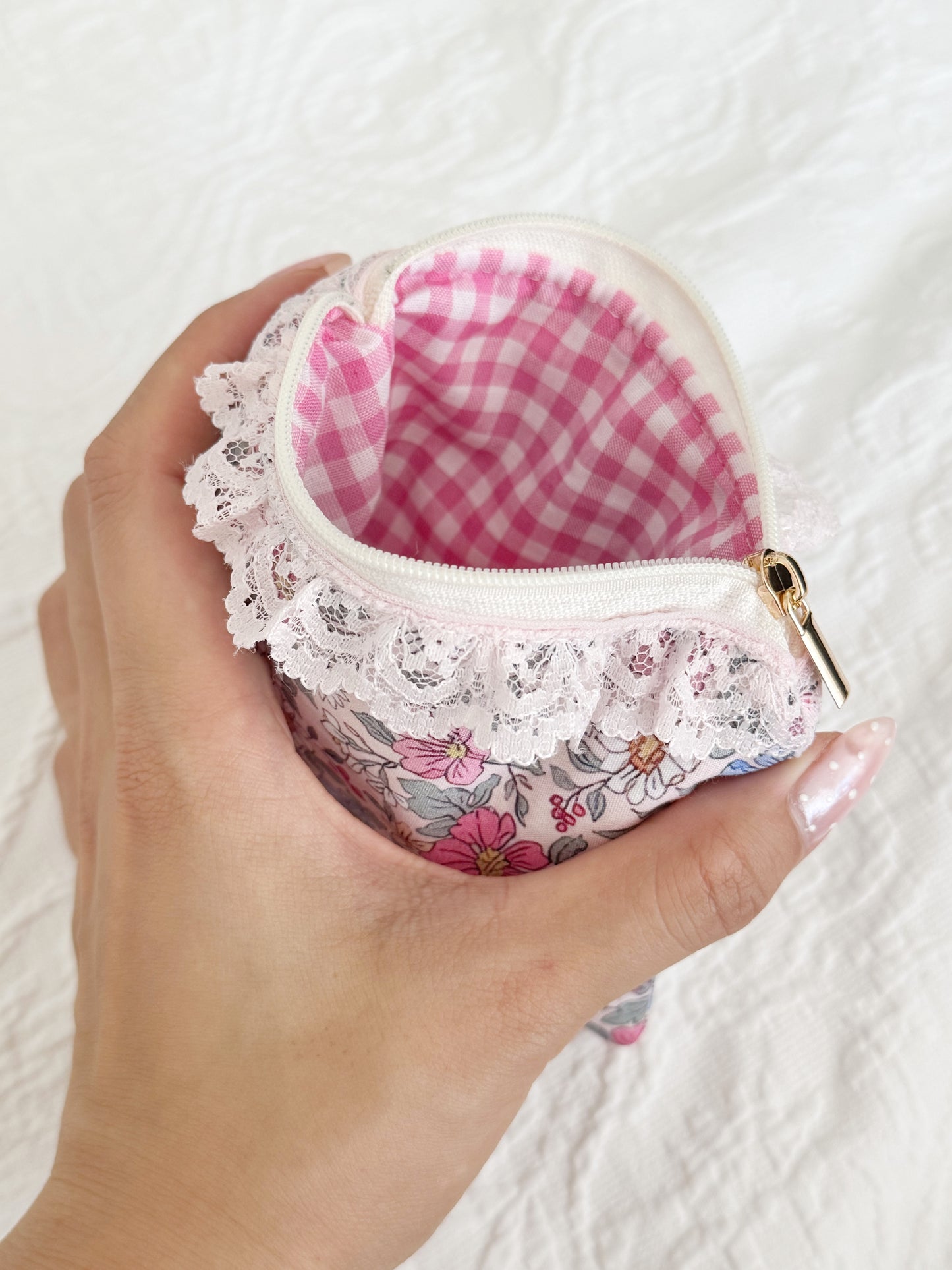 Colourful Daisies Keychain Wallet