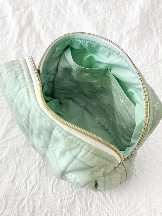 Green Victorian Carry All Pouch Deluxe Size